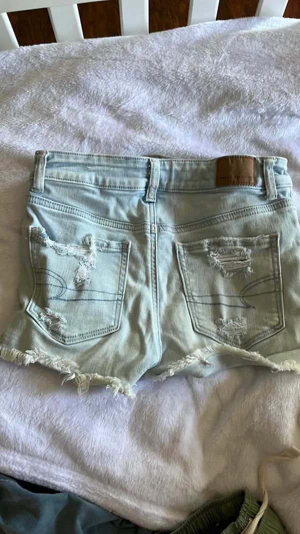 American Eagle Outfitters Shorts - Image 4