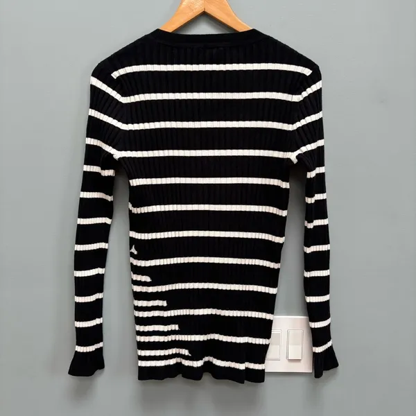T by Alexander Wang Black Ivory Striped Fitted Rib Pullover Medium - Image 7