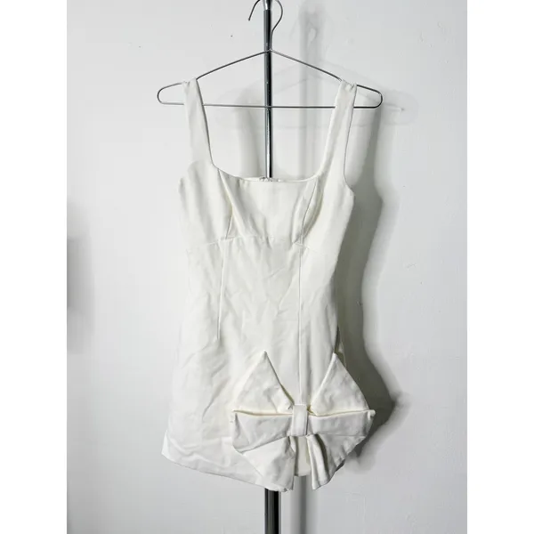 Elliatt Mini Dress White Square Neck Oversized Bow Slit Sleeveless XS - Image 4