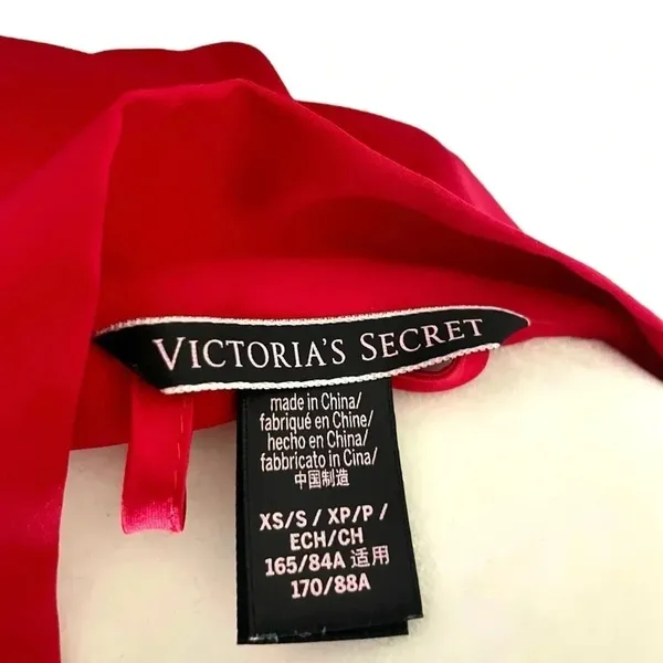 Victoria's Secret Red Satin Kimono Belted Robe - Image 3