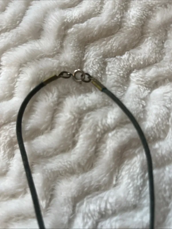 Vintage Heart Pendant Wood Bead Necklace - Image 5