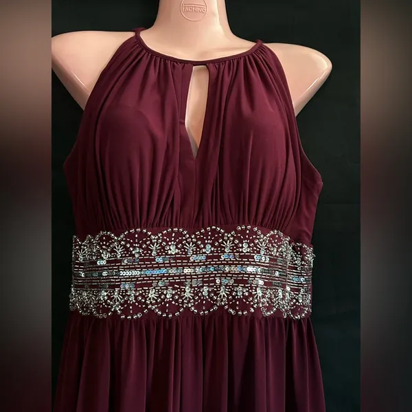 R&M Richards Burgundy Sequin & Beaded Full Length Evening Prom Gown SZ 6 - Image 5