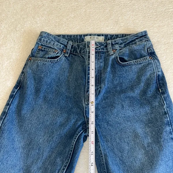 We The Free High-Rise Mom Jeans Blue‎ Size 27 - Image 4