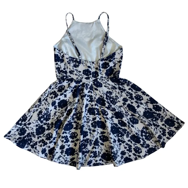 Lulus Navy‎ Blue White Floral High Neck Skater Dress LD9225Y Womens Medium - Image 3