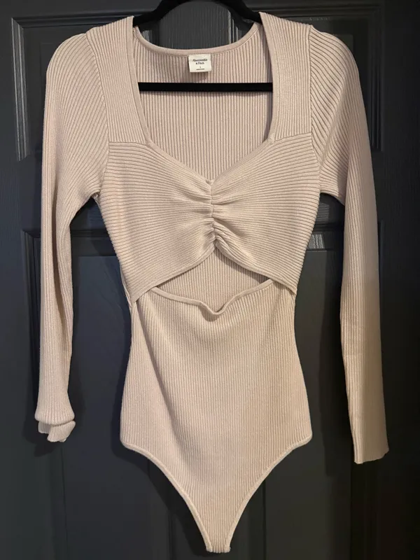 Abercrombie Sweater Bodysuit - Image 6