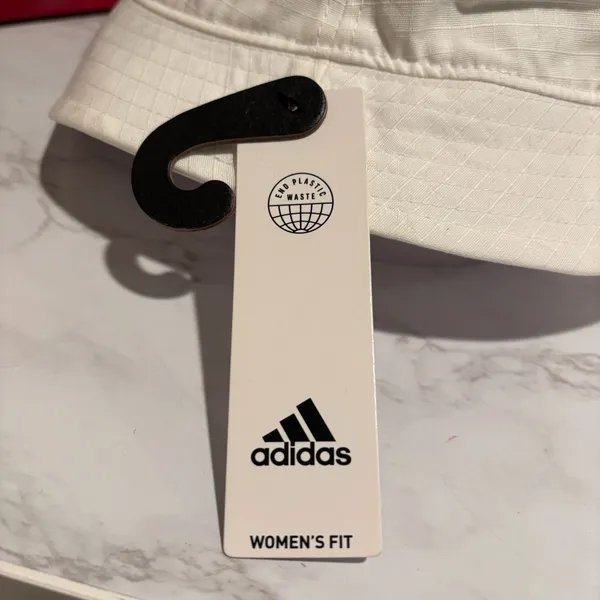 Adidas Women's Essentials Plus Bucket Hat White/Bliss Lilac one size - Image 6