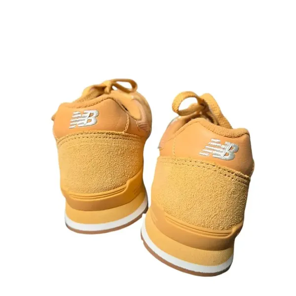 New Balance 996 Orange‎ Sneakers Size: 9 - Image 3