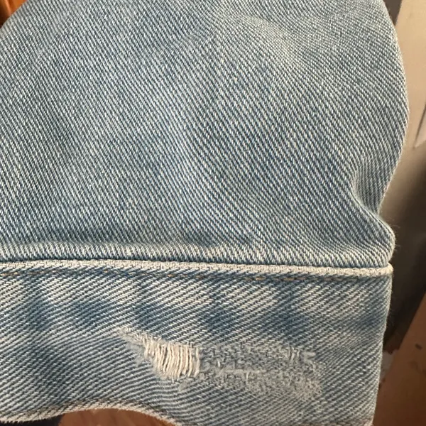 NWOT! Trendy Blue Distressed Denim Jacket - Image 3