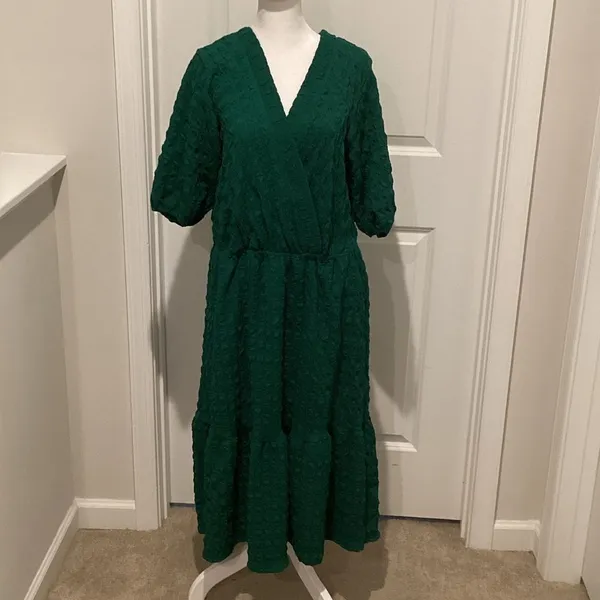 Ninety Deep Green Textured Midi Dress NWOT - Image 2