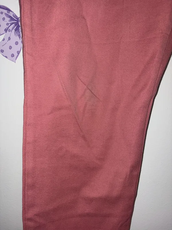 Old Navy Pixie Ankle pants in a dusty pink/rose color - Image 2