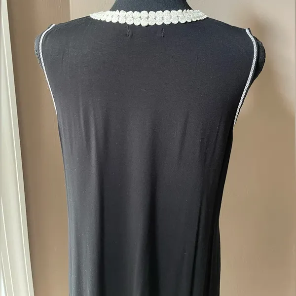 Max Studio Women’s Black Dress with Cream Accents - Image 4