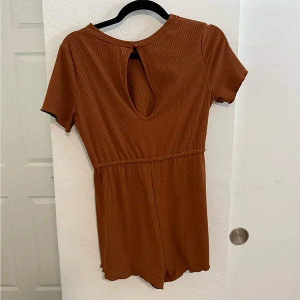 Cupshe Brown Knit Romper - Image 2