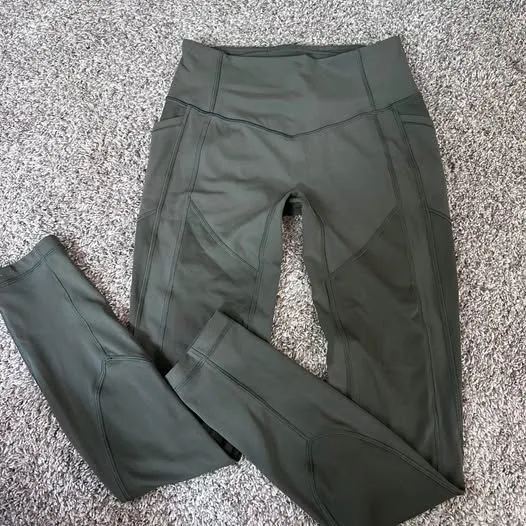 Lululemon All the Right Places Leggings Size 6 - Image 4