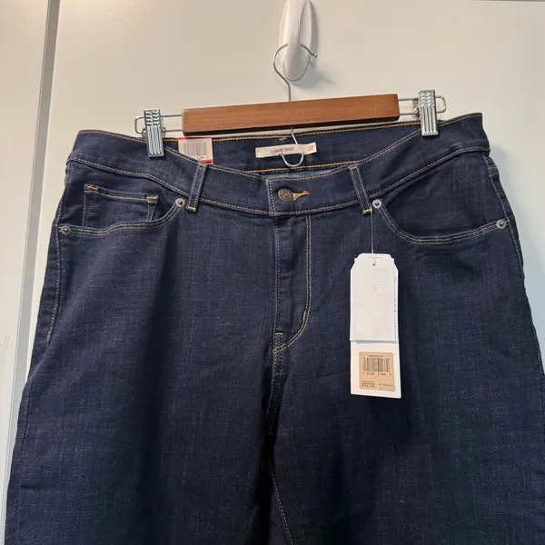 NWT Levi's Classic Bootcut Jean Dark‎ Wash High Waist Stretch 32x30 - Image 2