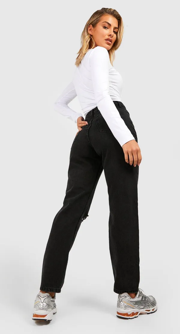 Boohoo NWT Black RIPPED KNEE STRAIGHT FIT JEANS - Image 3