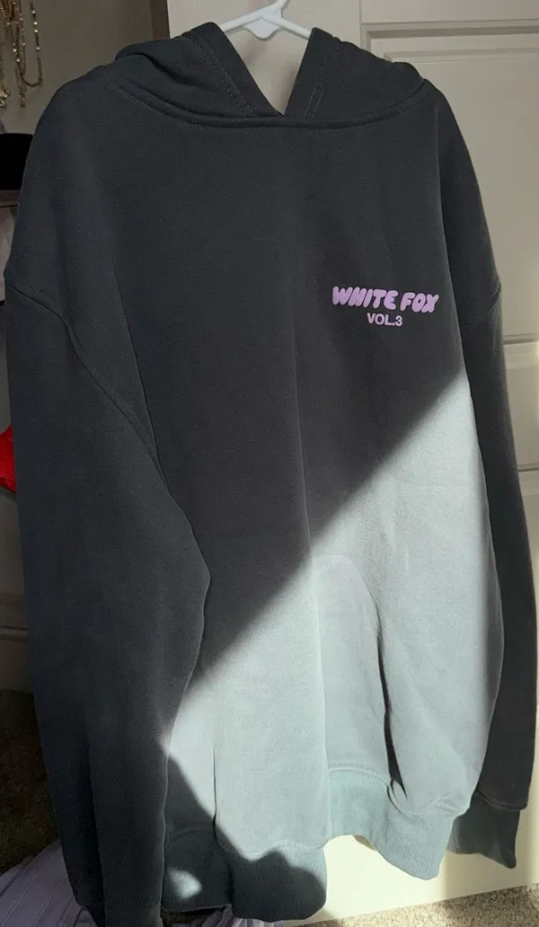 White Fox Boutique Hoodie Offstage Volcanic 3XS/XXS - Image 3