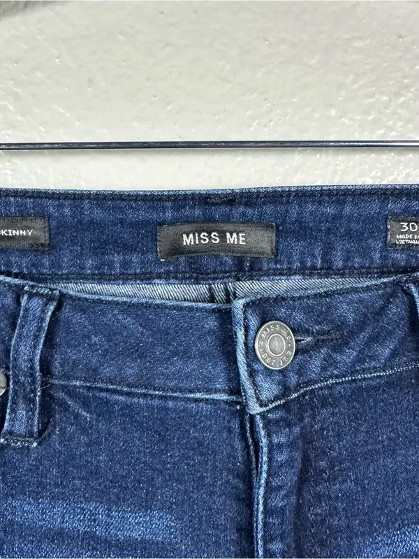 Miss Me Skinny Dark Indigo Jeans SZ:30 - Image 8