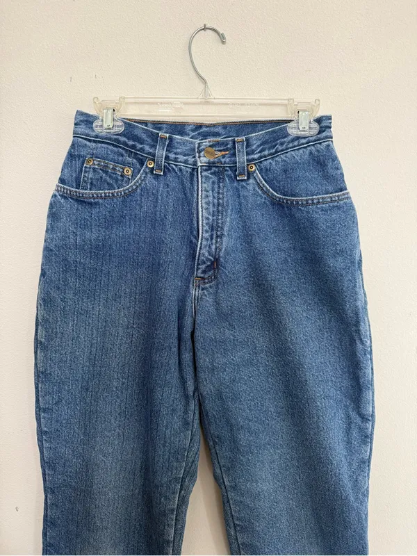 L.L. Bean Vintage Fleece Lined Jeans size 6 Petite - Double L Relaxed Fit - Image 2