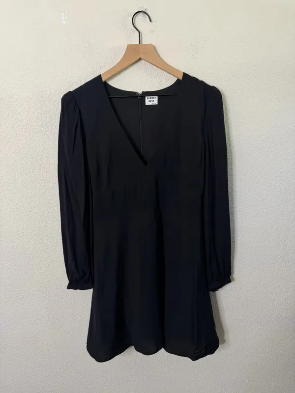 Aritzia Sunday Best Grayson Dress Little Black Dress Long Sleeve‎ Womens Size 6 - Image 4