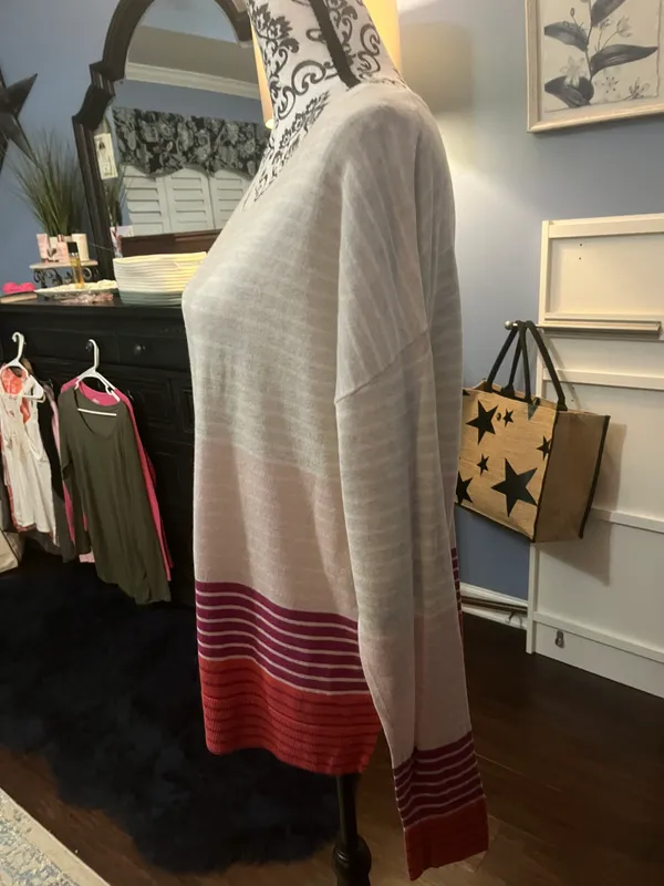 Size Large Lightweight Hi Lo Sweater - Image 7