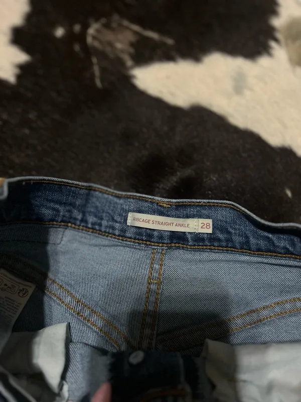 Levi’s Ribcage Straight Ankle Women’s Jeans - Image 4