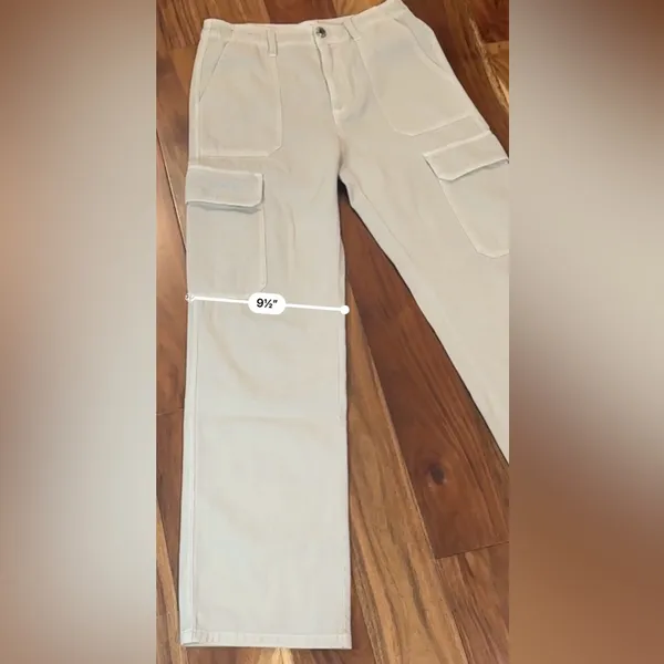 Zara Women's Beige Flat Front Cargo Pants - Image 12