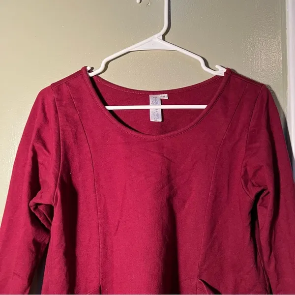 Flutter Squeak‎ Women's Size Medium Thick Knit Top Sweatshirt Cherry Red Pockets - Image 2