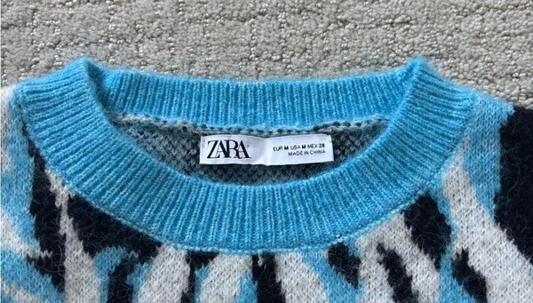 ZARA Black and Blue Zebra Print Sweater - Image 5