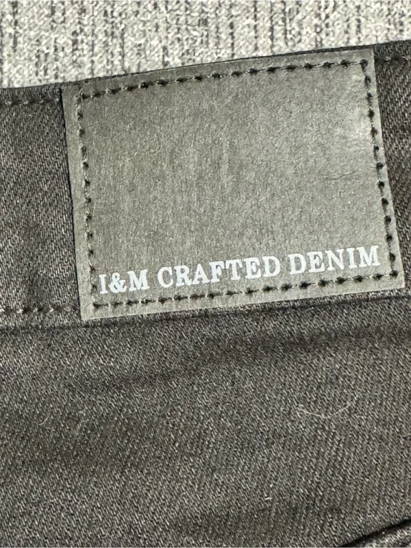 I&M High Rise Black Barrel Studded Jeans - Image 5