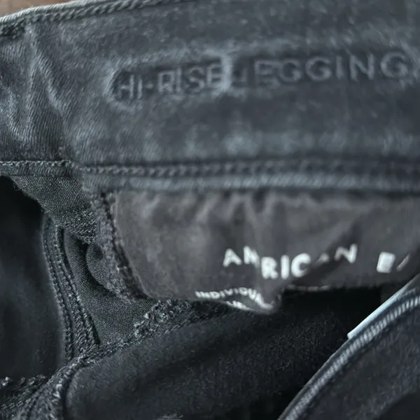 American Eagle outfitters black dristress hi-rise jegging size 6 . - Image 8
