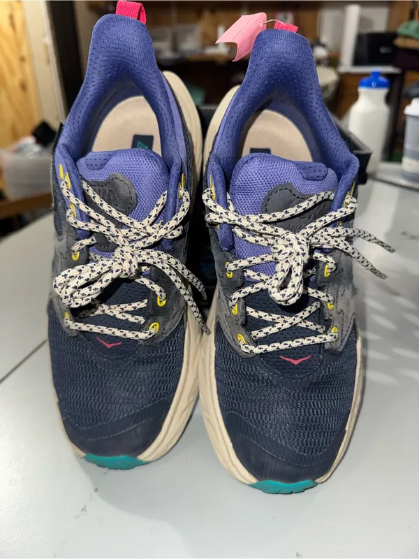Hoka one one Women’s Anacapa 2 low gore Tex Size 5.5 B - Image 3