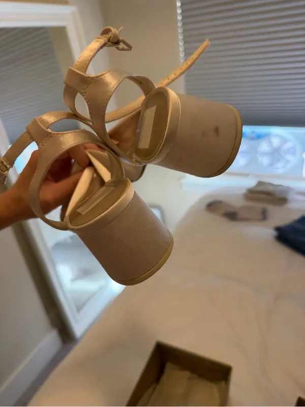 Dolce Vita Brenna heels ivory satin - Image 4