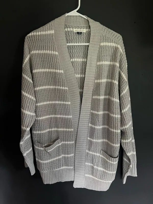 American Eagle Grey and White Striped Cardigan - Image 3