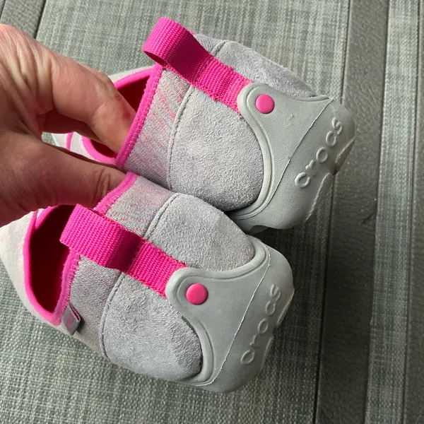 Comfy casual CROCS 🌺 - Image 10
