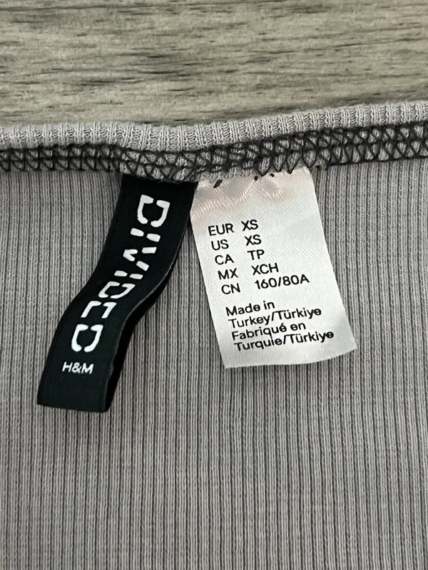 H&M Shirt - Image 4