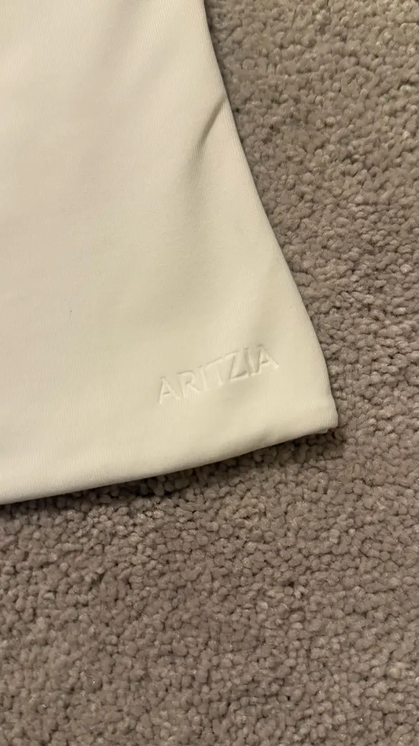 Aritzia Contour Square Neck Short Sleeve - Image 2