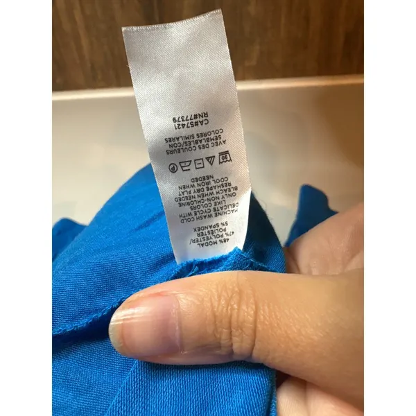 Ann Taylor royal blue long sleeve drapey top - Image 4