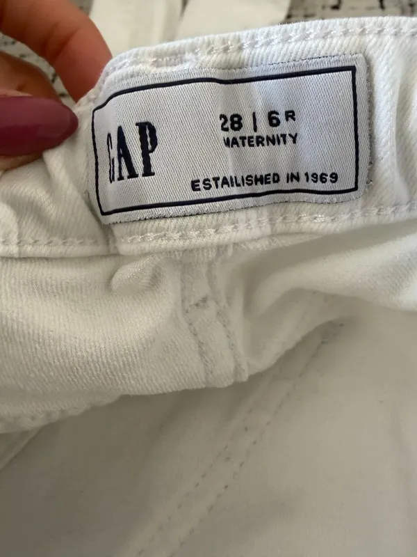 GAP Maternity White Denim Pregnancy Stretch Panel Skinny Jeans Size 28 / US 6 - Image 2