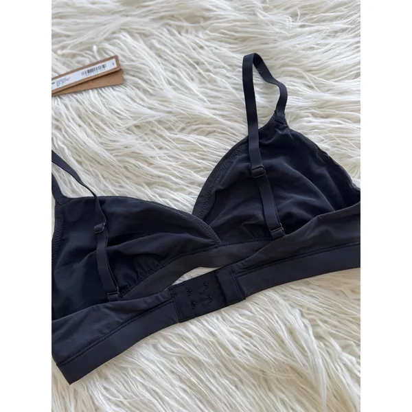 Skims Fits Everybody Crossover Bralette Onyx Size Medium - Image 6