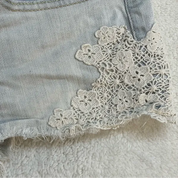 American Eagle Outfitters Light Blue Jean Shorts - Image 2