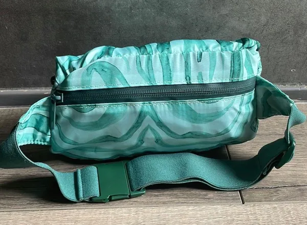 Balance Athletica Vitality Backpack Turn Fanny Pack - Image 5