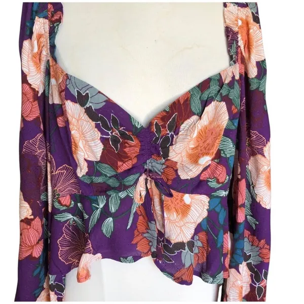 Band of the Free NWT Floriane Purple Floral Balloon Sleeve Crop Top Women Large - Image 4