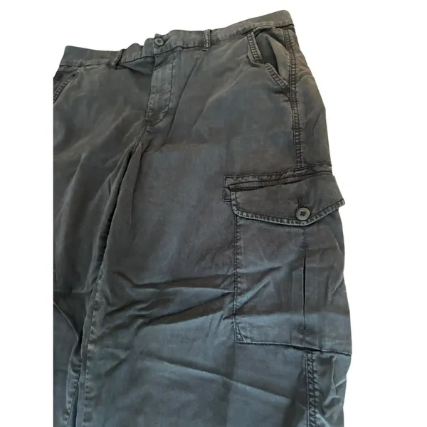 American Eagle Mid Rise Baggy Wide Leg Cargo Pants Womens Size 14 Faded Black - Image 3