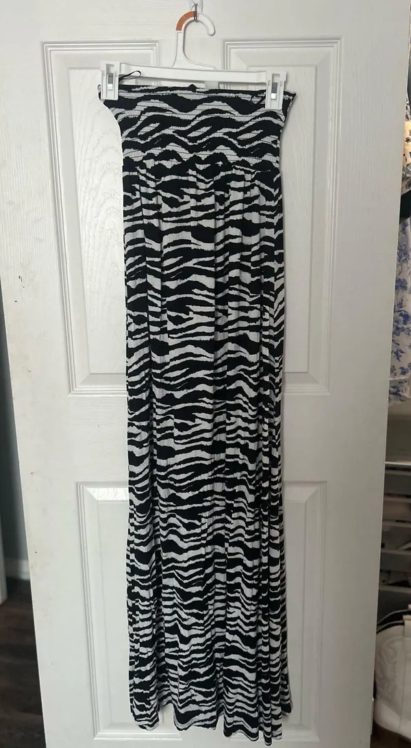 H&M Zebra Print Strapless Maxi Dress - Image 2