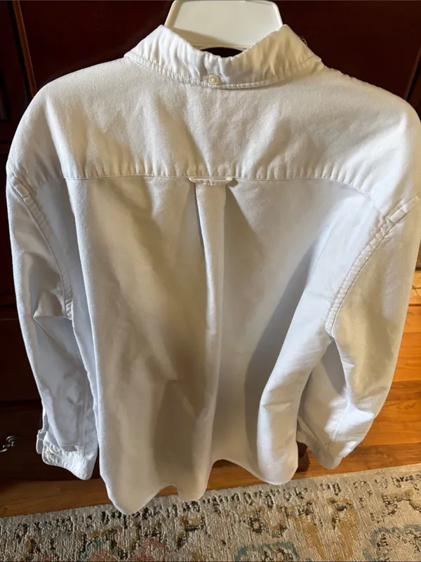 Brandy Melville White Casual Button-Down Shirt - Image 5