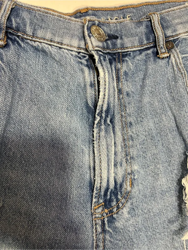 American Eagle Outfitters Light Blue 90s boyfriend short size 14 - Image 6