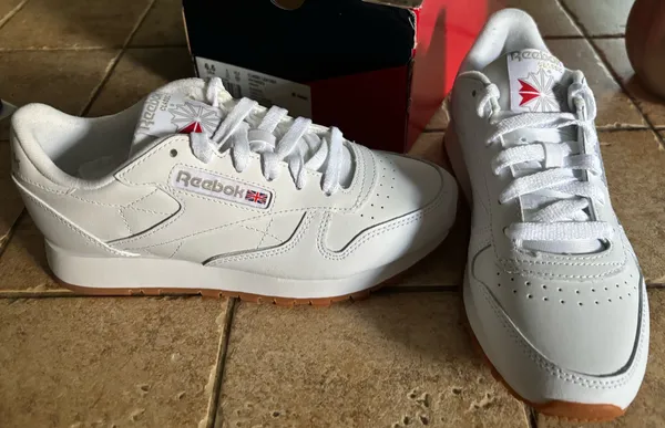 Reebok Sneakers - Image 4