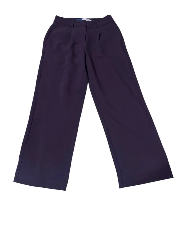 Old Navy Burgundy high-waisted wide-leg trousers. Used it once. Size 2 petite. - Image 3