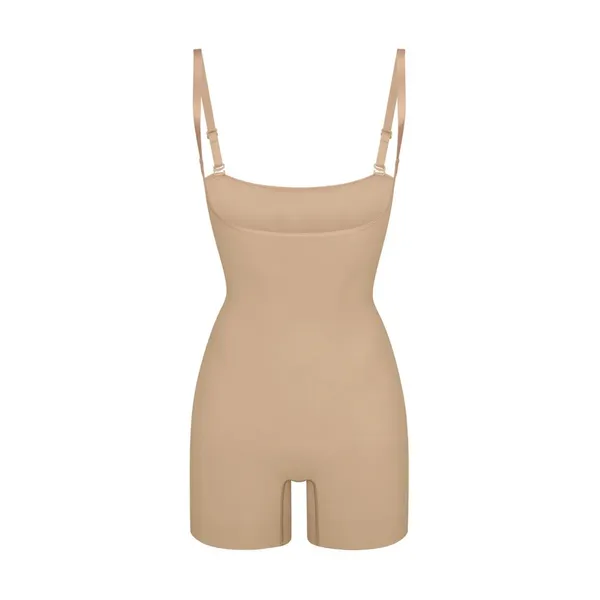 SKIMS Seamless Sculpt Open Bust Shortie Bodysuit NWOT size M - Image 3