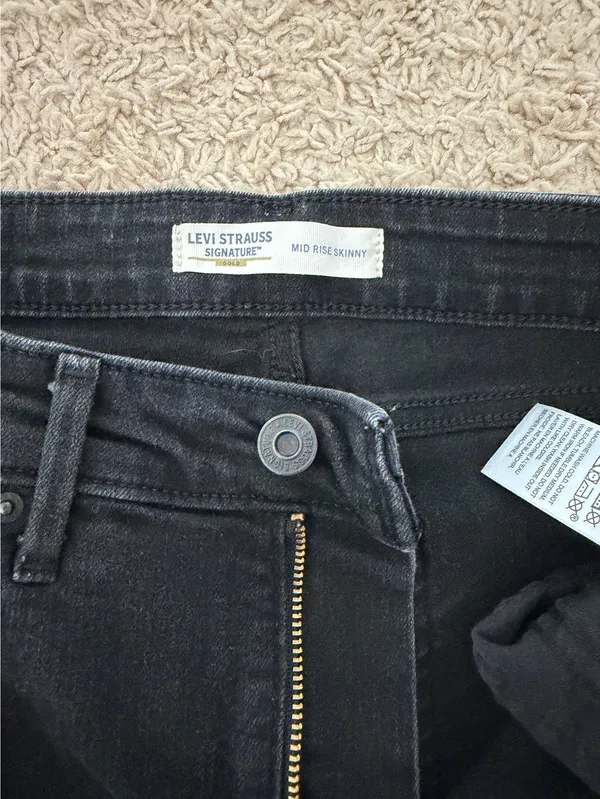 Women’s black jeans - Image 3